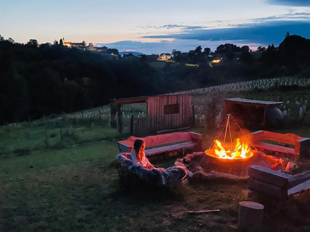 Boutique Glamping Divja Divine Holiday home Zgornja Korena